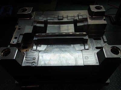 Hot Runner System Molds 1 hot runner mold